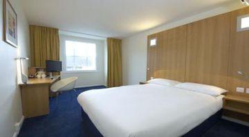 Ramada Encore York Exterior photo